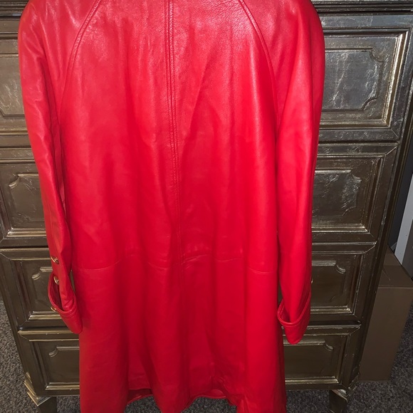 ITALIAN RED CALFSKIN LEATHER COAT - Picture 5 of 6